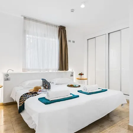 Daire Luxury Playa Vistas Los Cristianos (Tenerife)