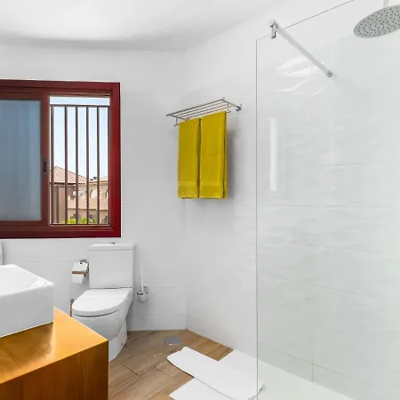 Daire Luxury Playa Vistas Los Cristianos (Tenerife)